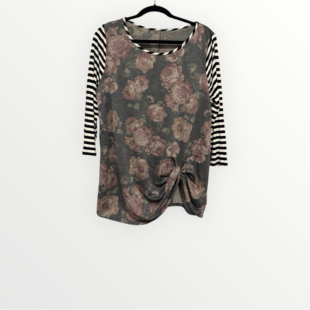 Floral and Striped Women's Top sz 2x mixed pattern